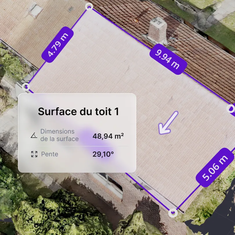 Gros plan d’une surface de toit mesurée dans le modèle 3D, avec longueurs des arêtes, surface de 48,94 m² et pente de 29,10°
