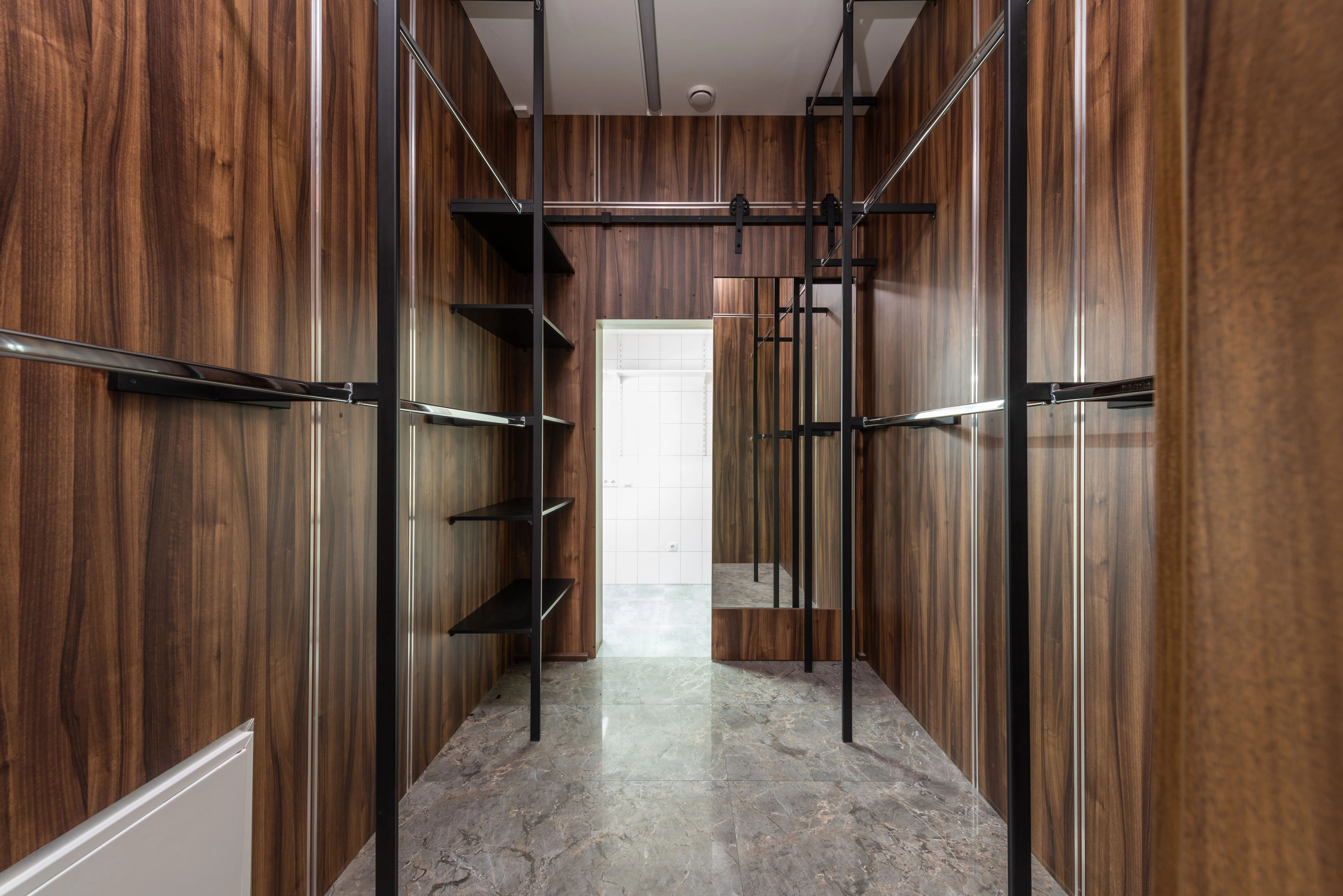 kitchen-island-wrapping-arabian-ranches-dubai