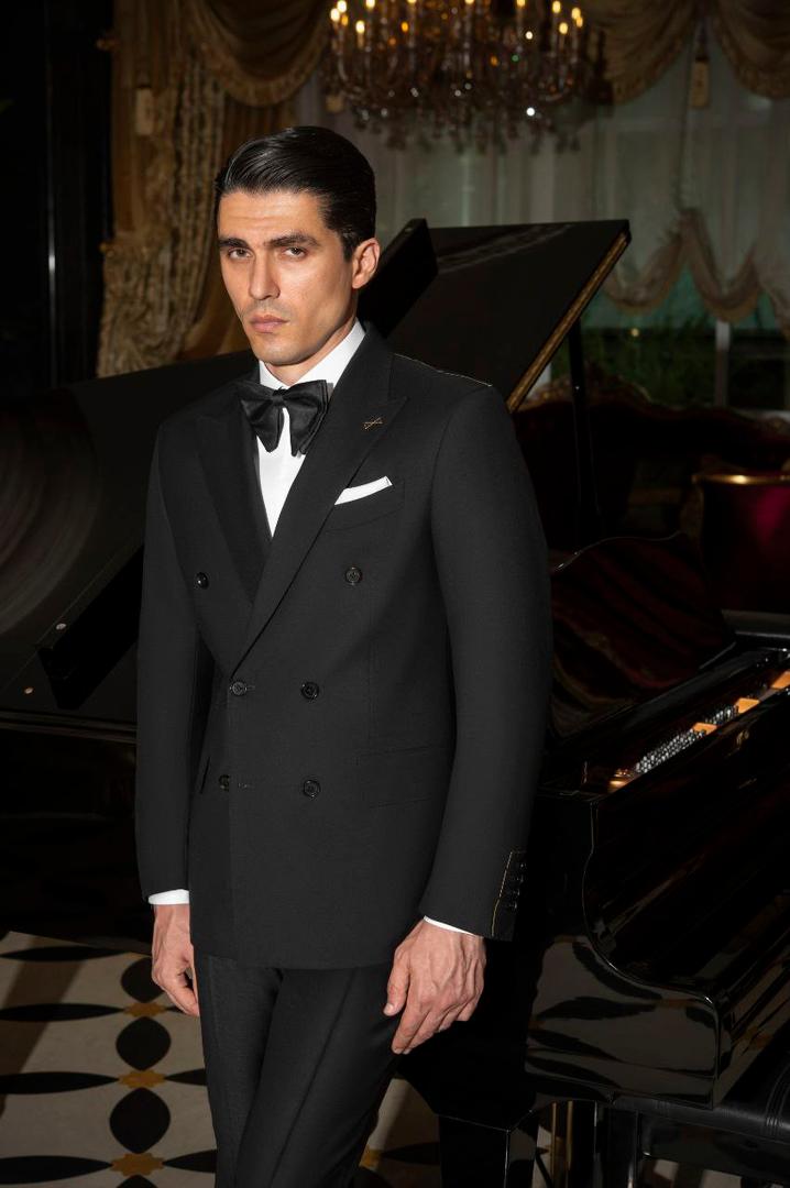 Dark Black Double Breasted Peak lapel Suit