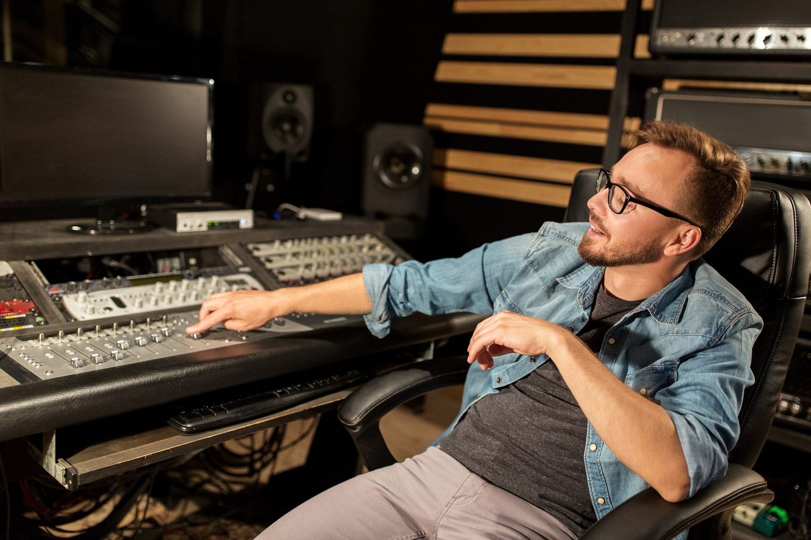 How to Keep Your Sound Editor Happy (According to a Sound Editor) -  Frame.io Insider