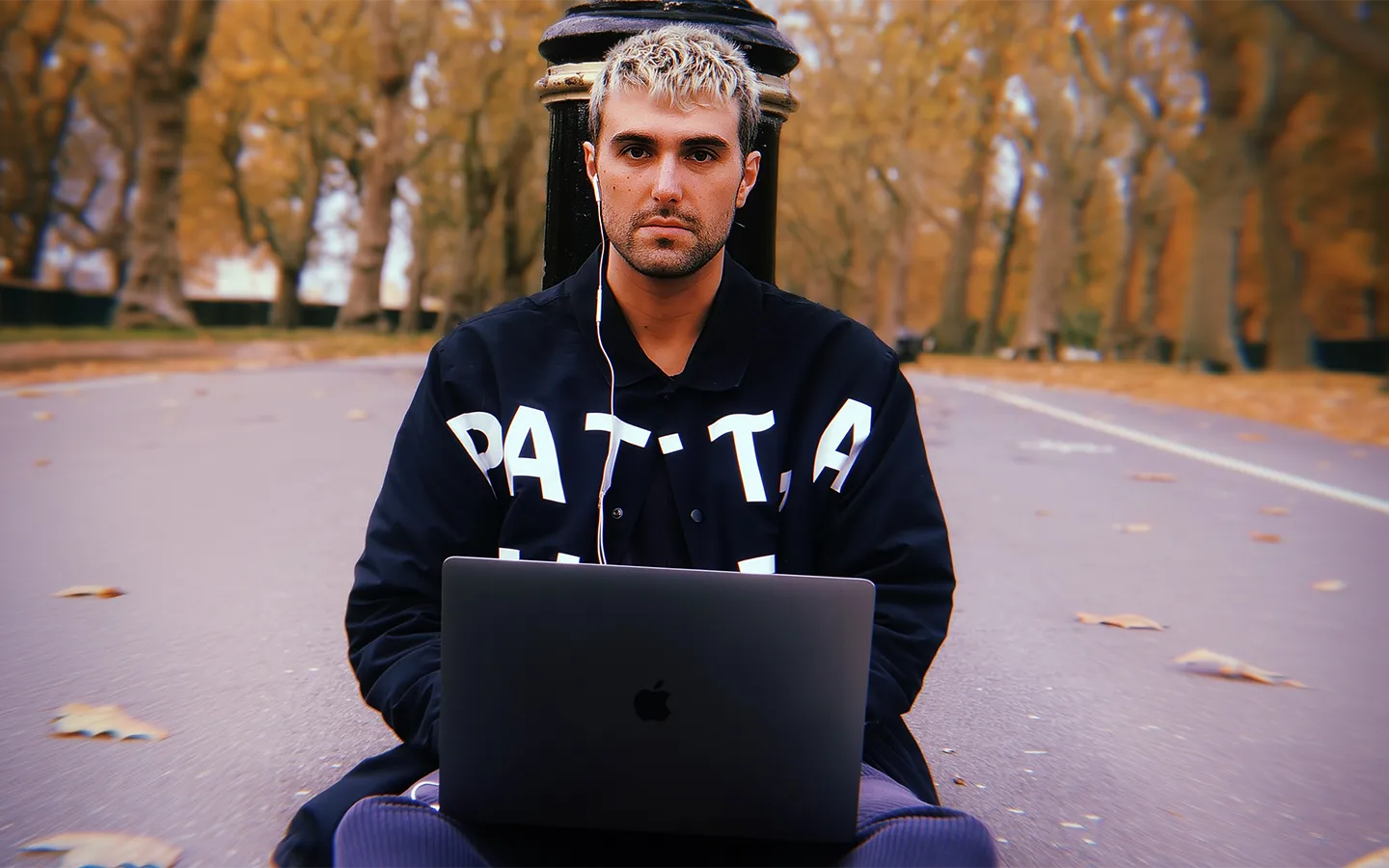 What Genre is Fred Again? Recreating His Signature Sound. How do you transform everyday voice memos into chart-topping electronic anthems? The answer lies in understanding Fred again..'s revolutionary approach to...