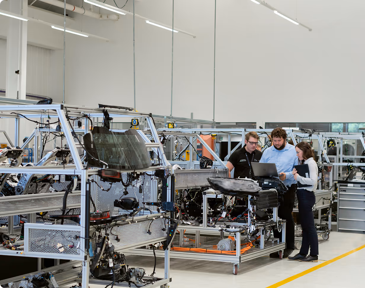 Production hall with assembly lines