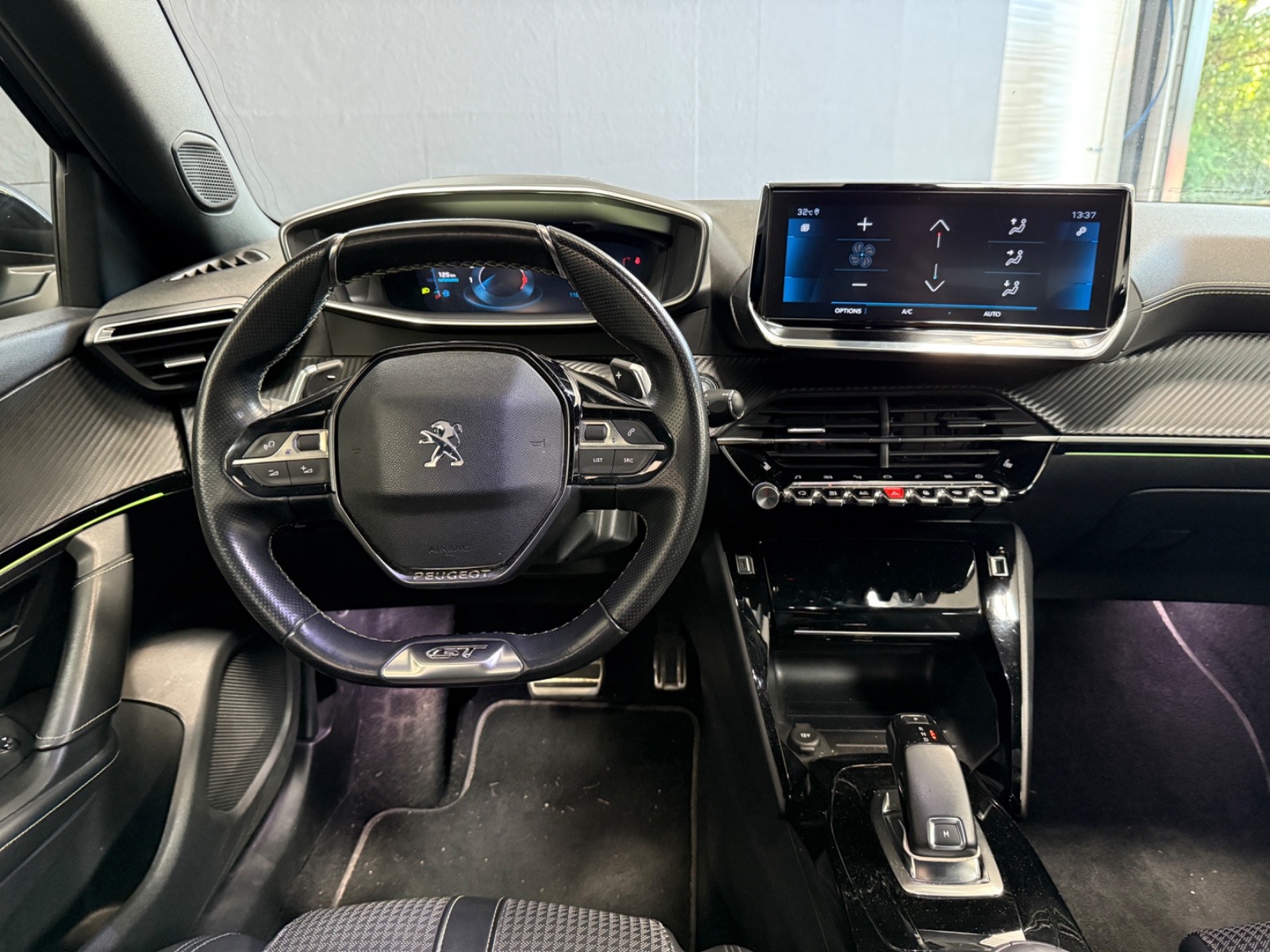 Photo véhicule PEUGEOT 2008