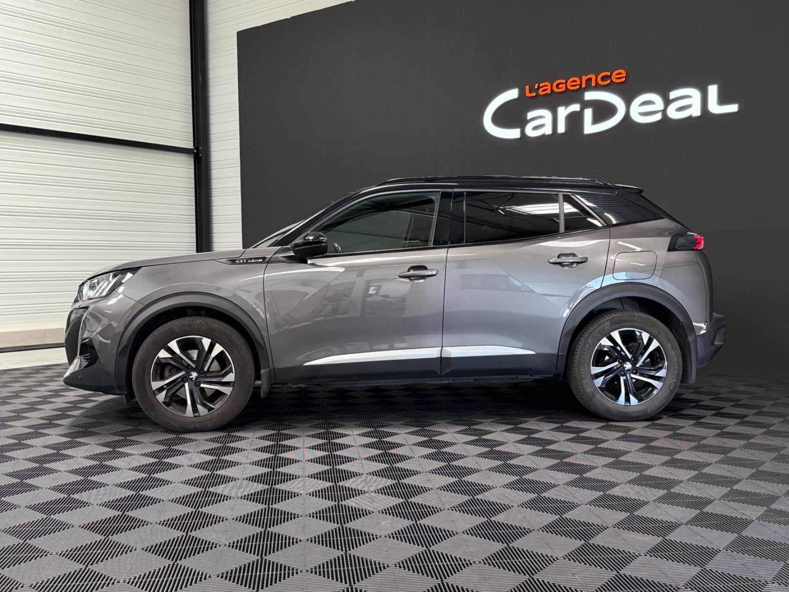 Photo véhicule PEUGEOT 2008