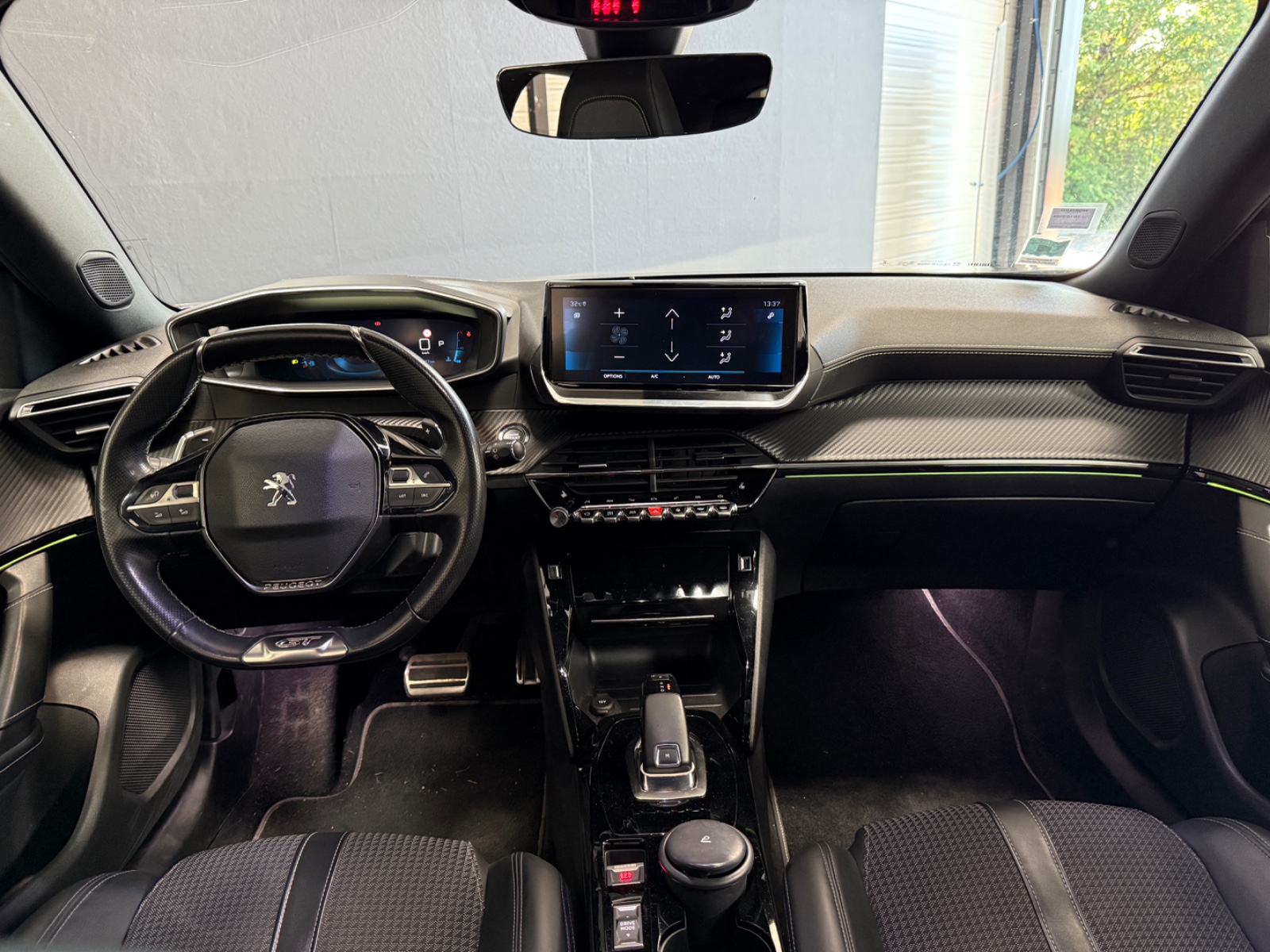 Photo véhicule PEUGEOT 2008