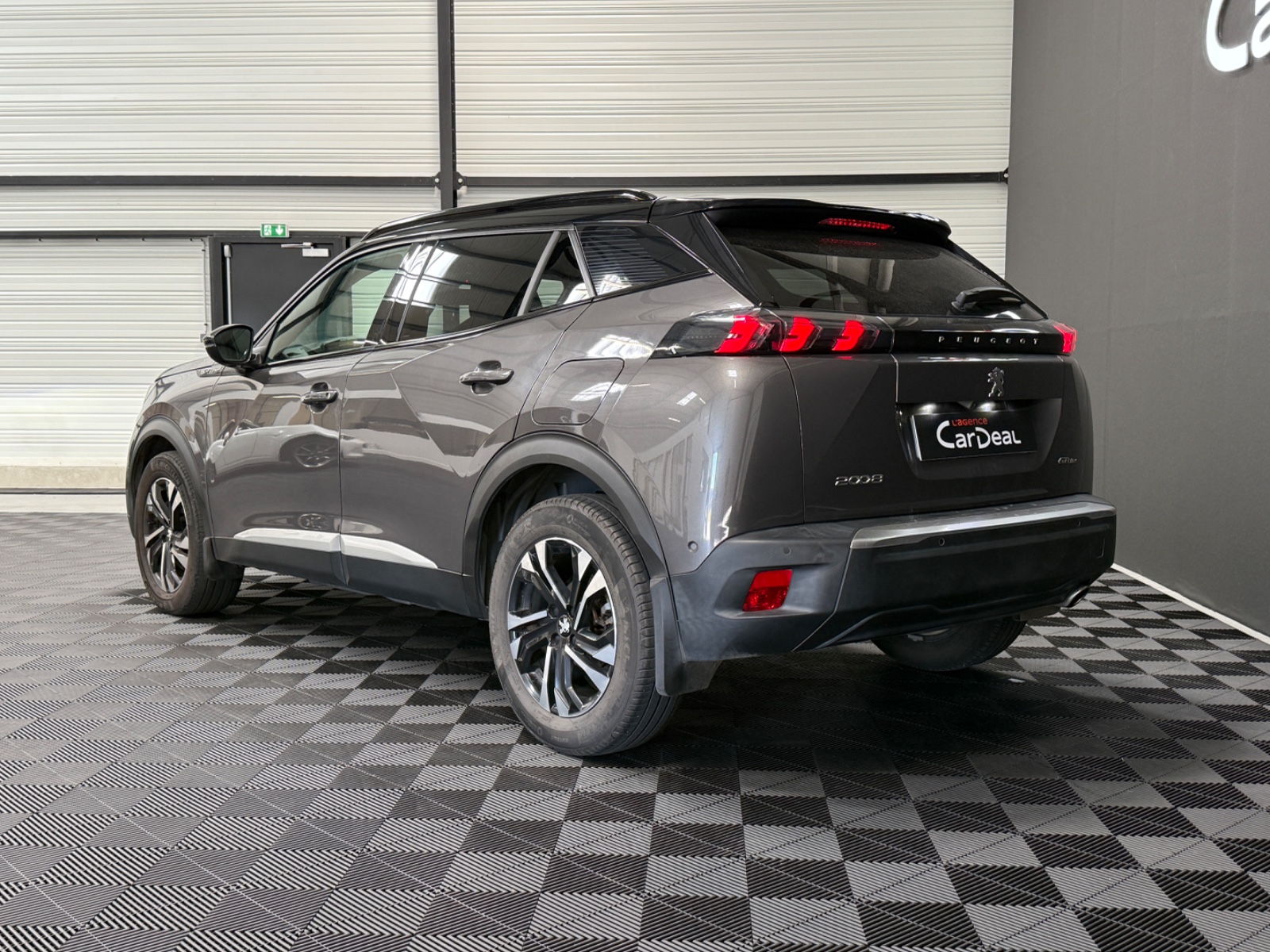 Photo véhicule PEUGEOT 2008