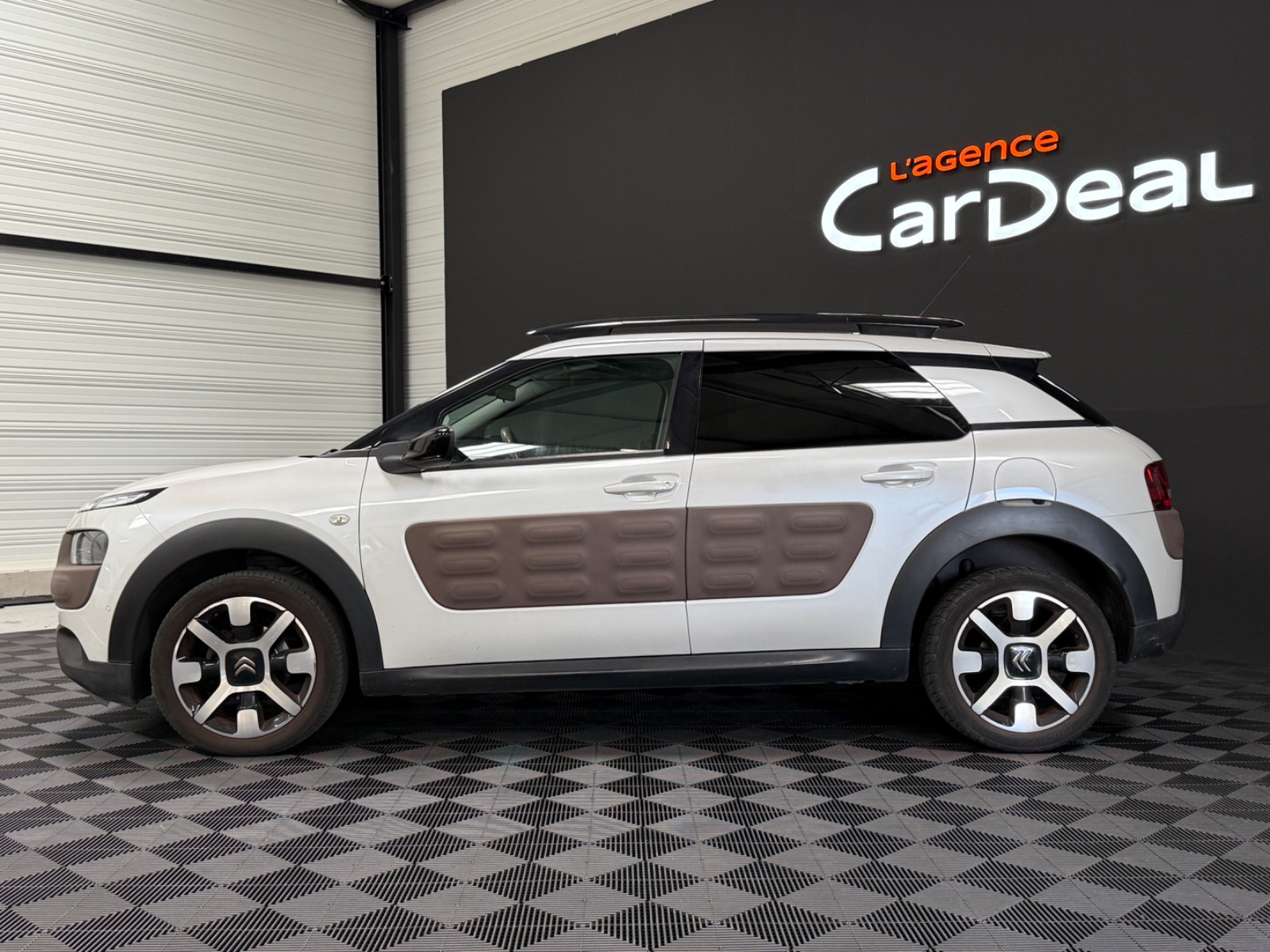 Photo véhicule CITROEN C4 CACTUS
