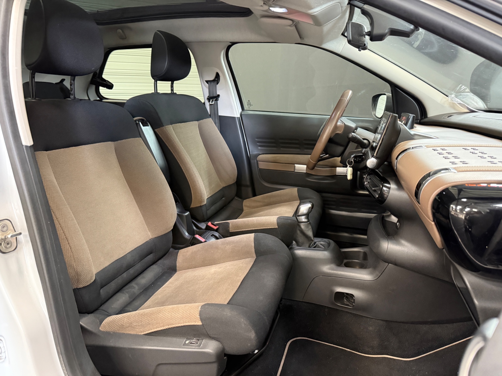 Photo véhicule CITROEN C4 CACTUS