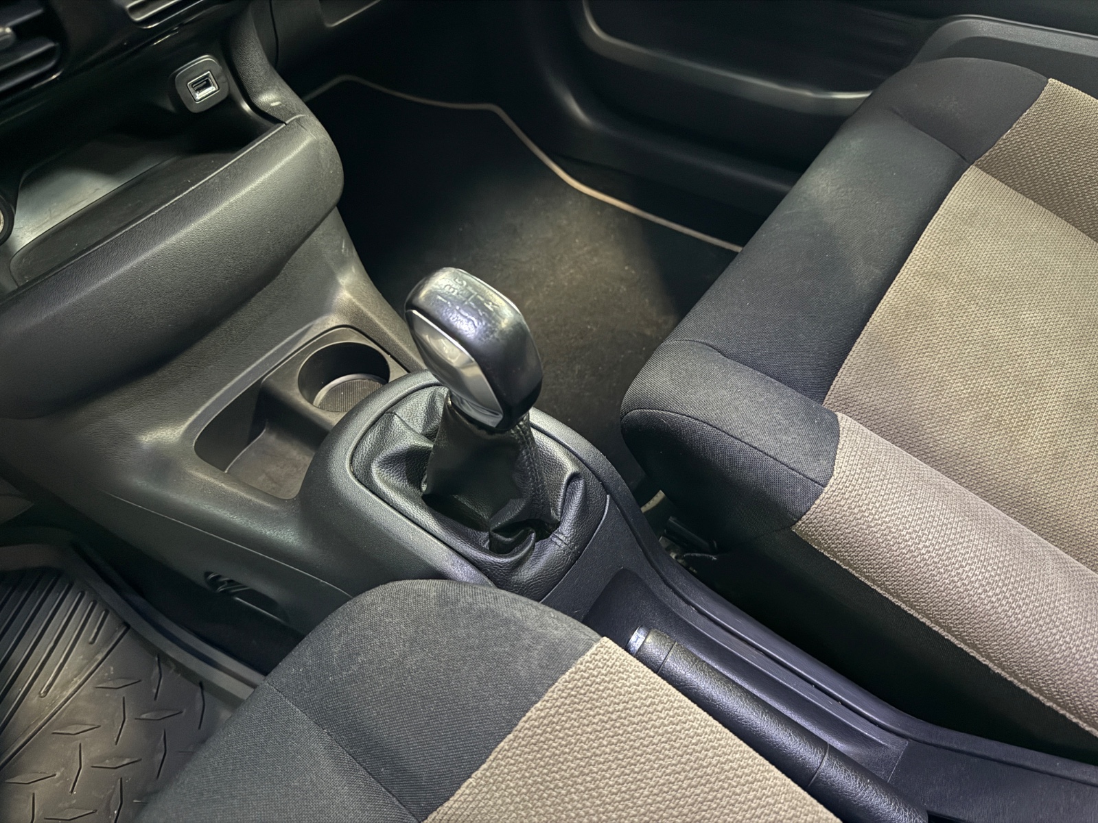 Photo véhicule CITROEN C4 CACTUS