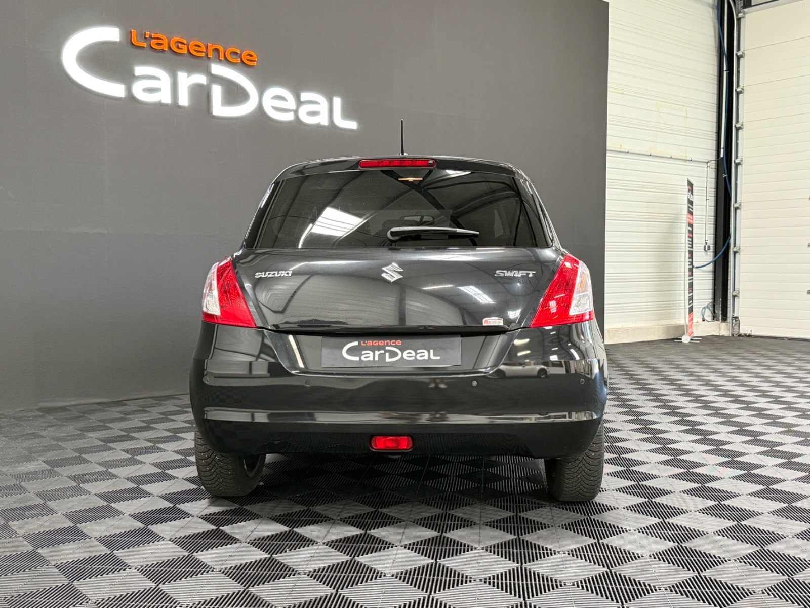 Photo véhicule SUZUKI SWIFT MY15