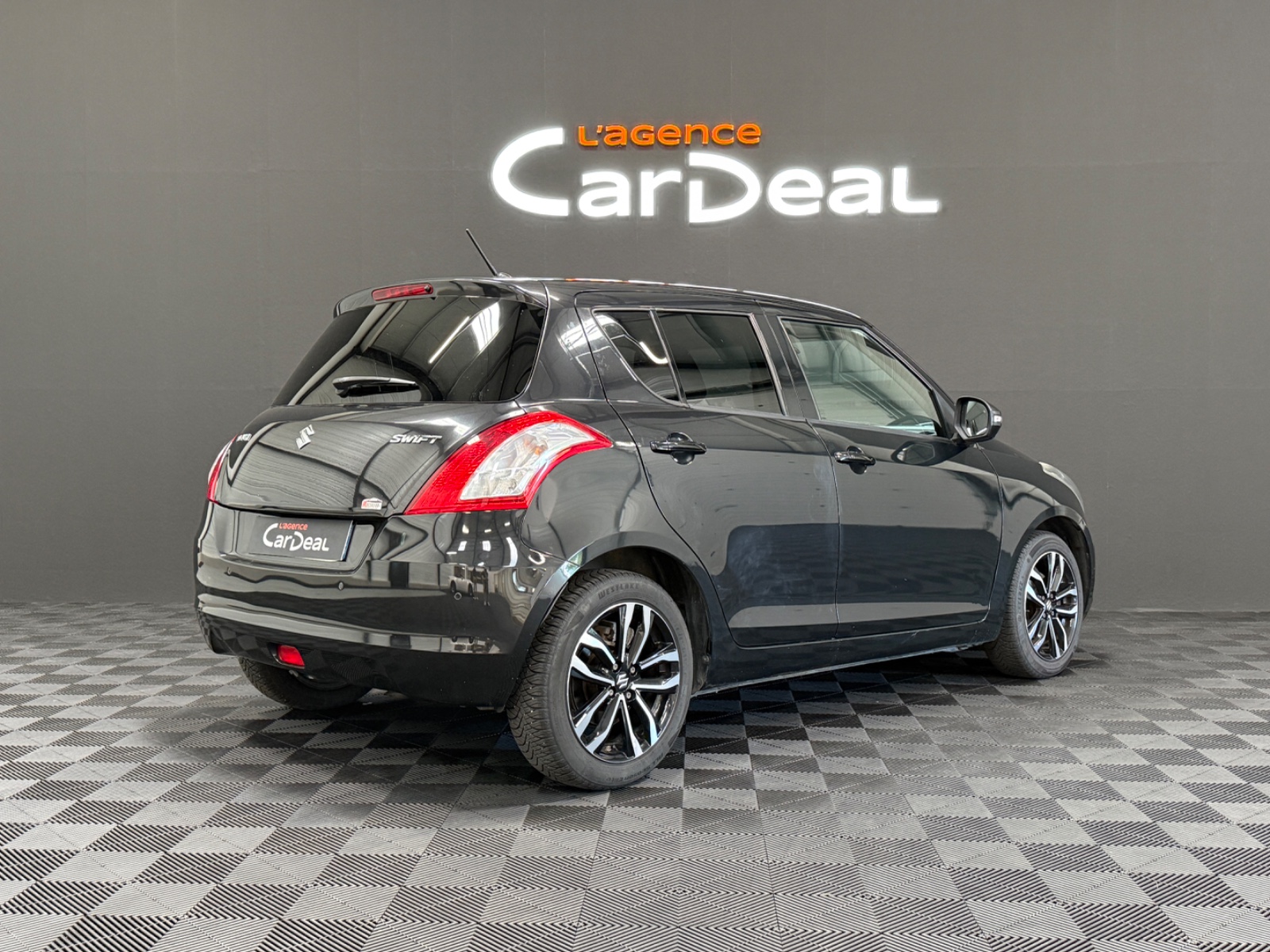 Photo véhicule SUZUKI SWIFT MY15