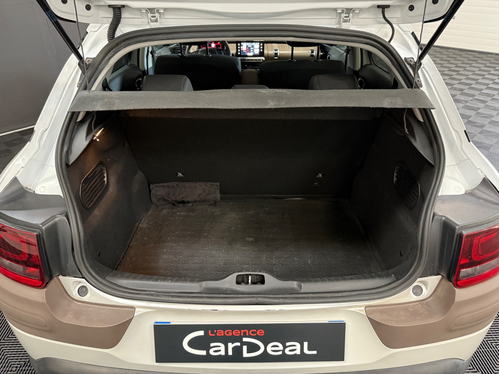 Photo véhicule CITROEN C4 CACTUS