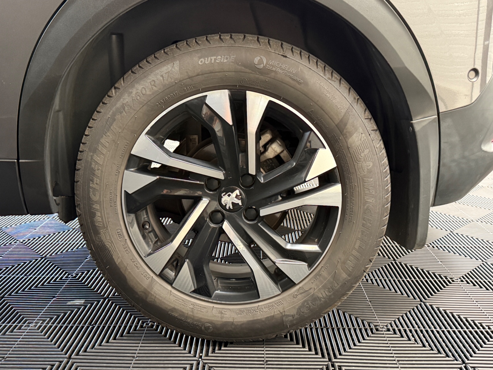Photo véhicule PEUGEOT 2008