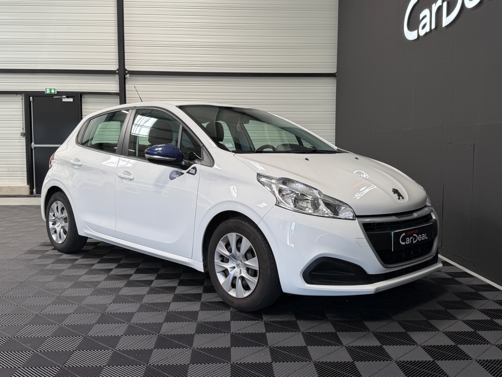 Photo véhicule PEUGEOT 208