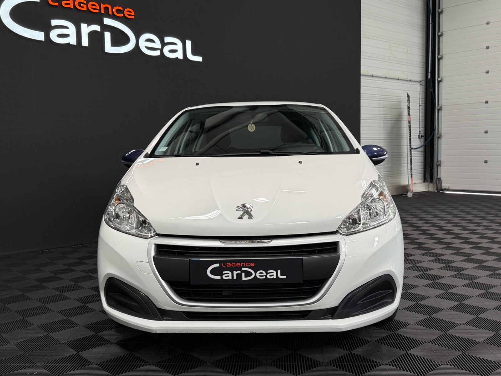 Photo véhicule PEUGEOT 208