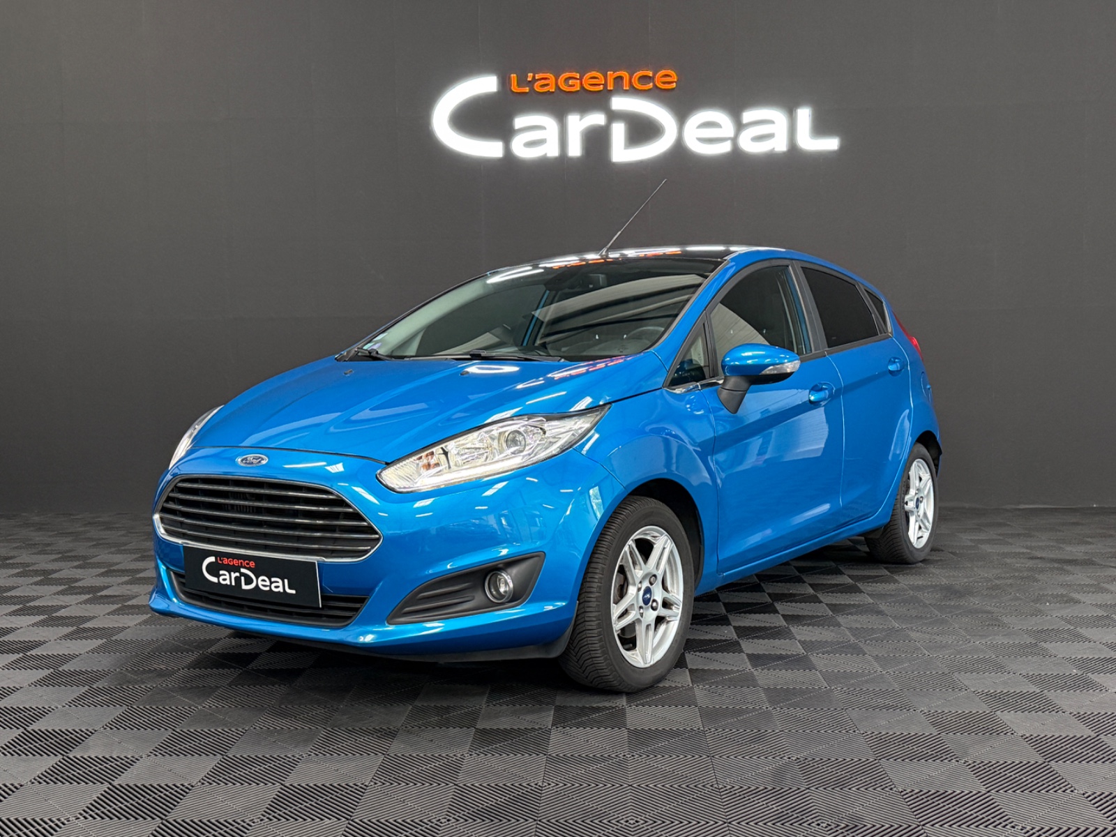 FORD FIESTA 1.0 EcoBoost 100 S&S Titanium