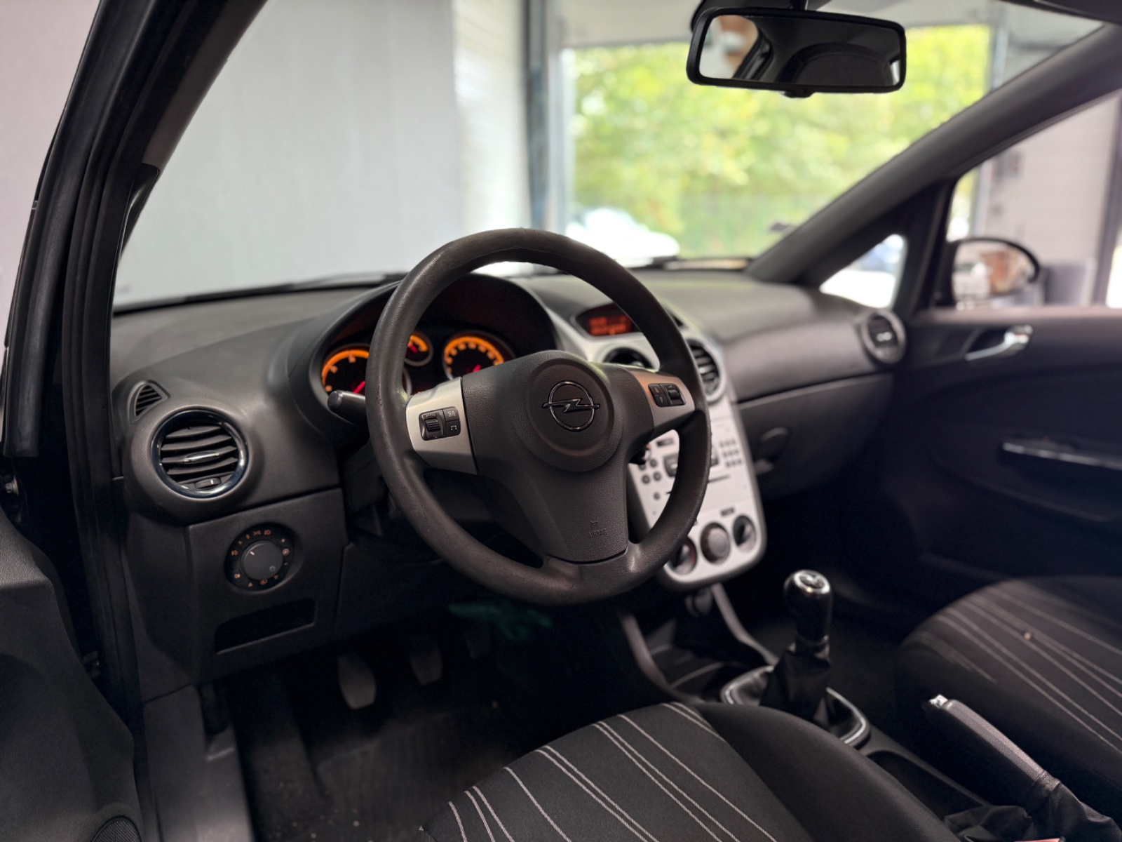 Photo véhicule OPEL CORSA