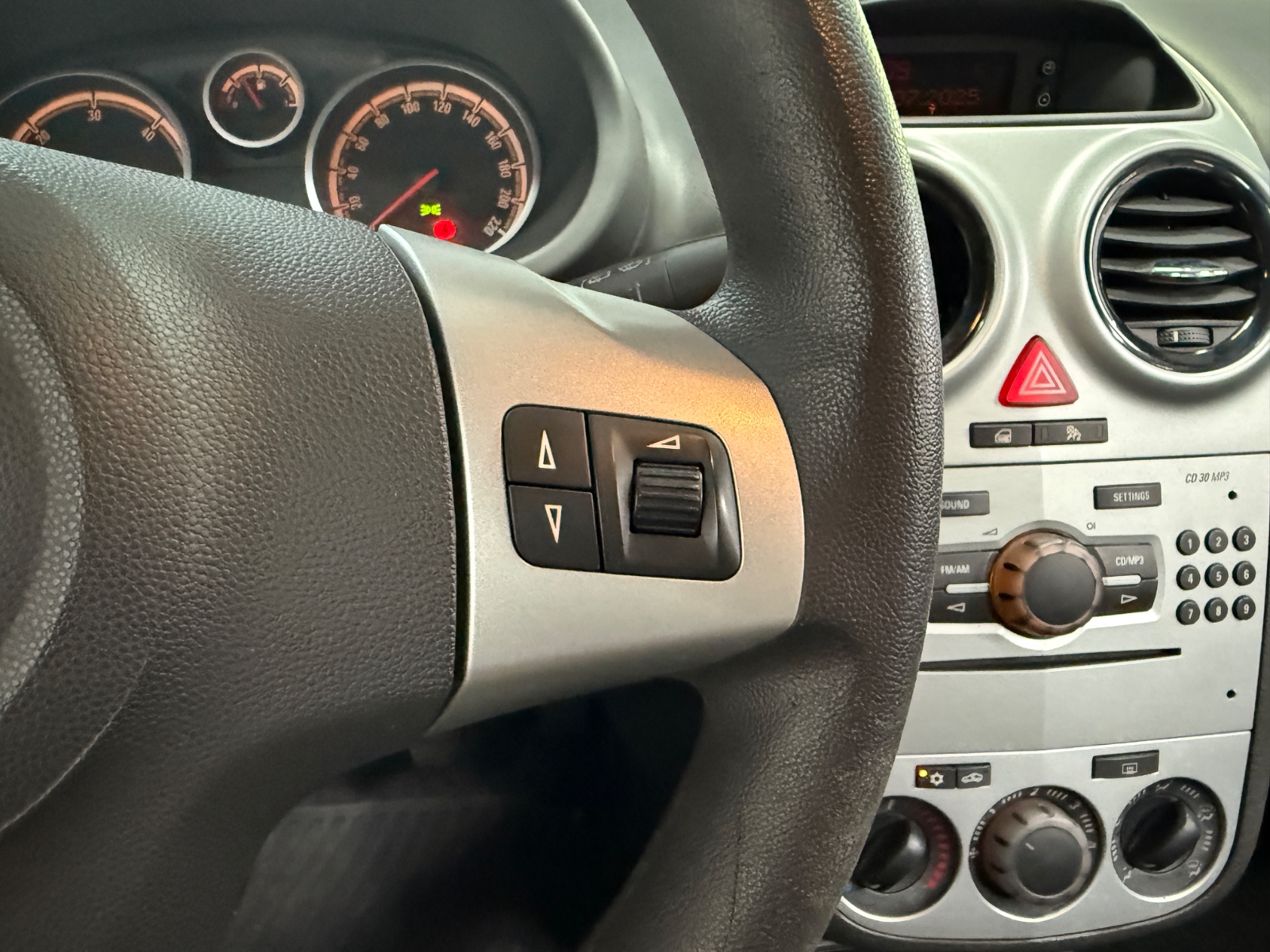 Photo véhicule OPEL CORSA