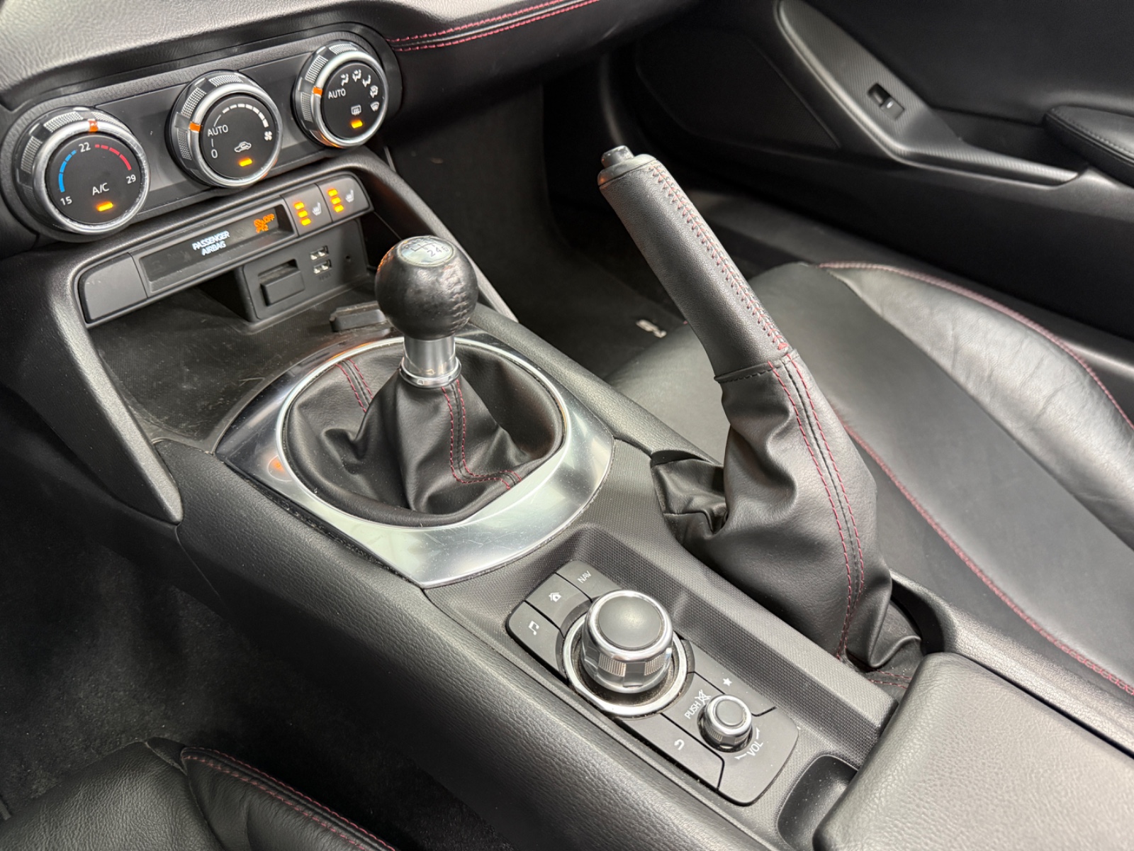 Photo véhicule MAZDA MX-5 ST