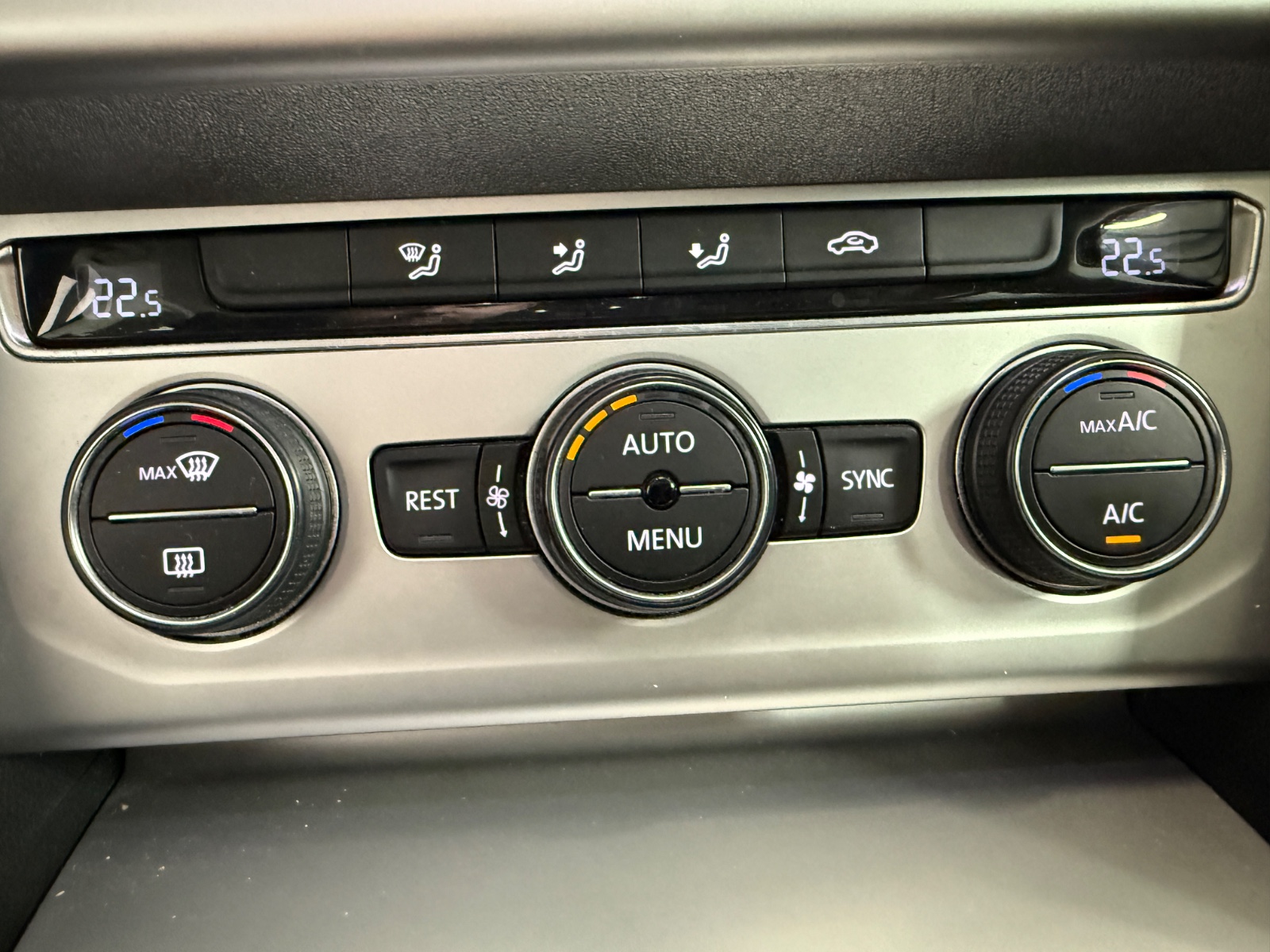 Photo véhicule VOLKSWAGEN PASSAT SW