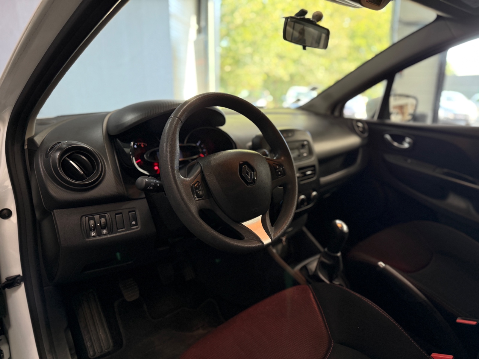 Photo véhicule RENAULT CLIO IV