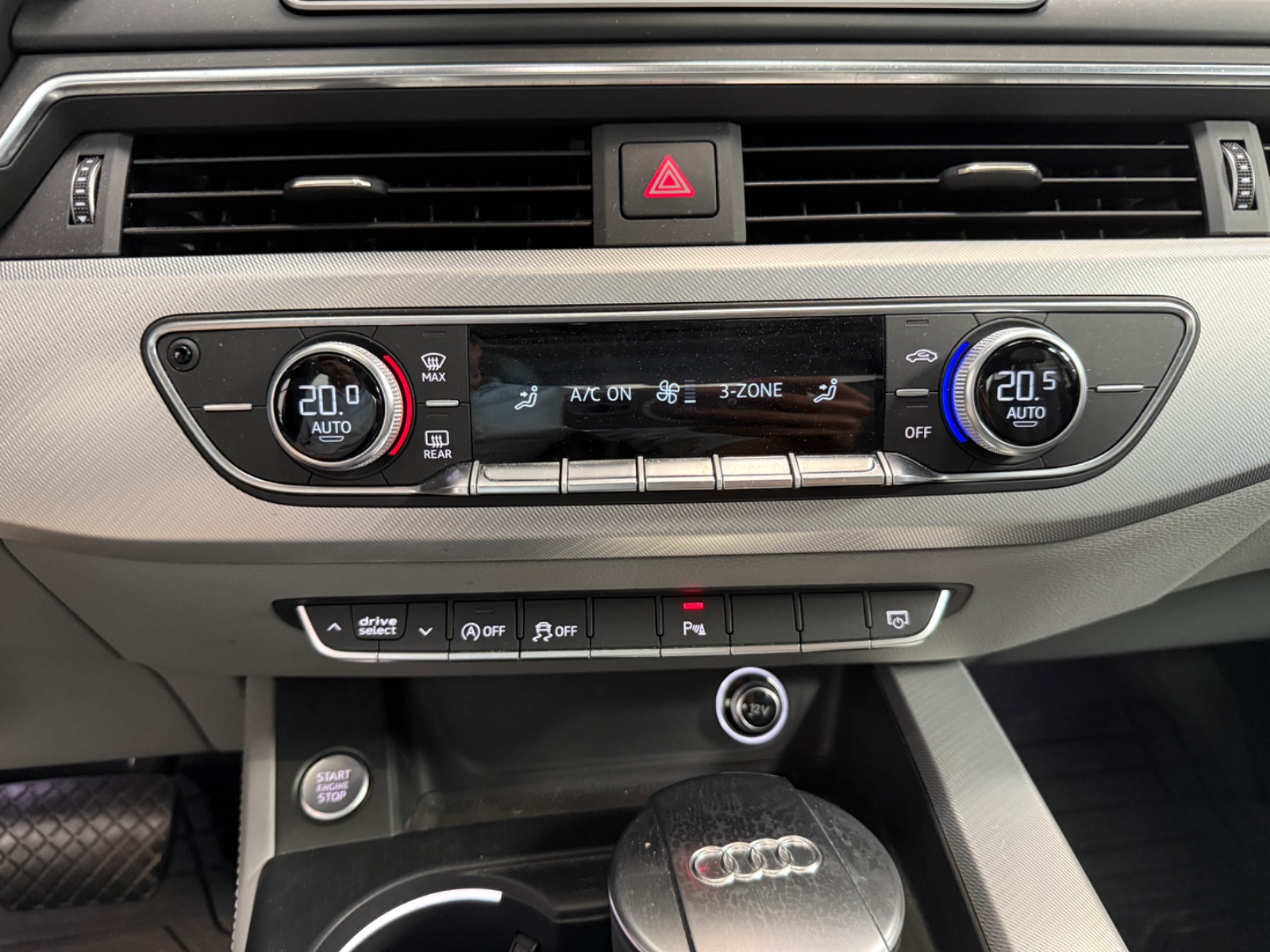 Photo véhicule AUDI A4