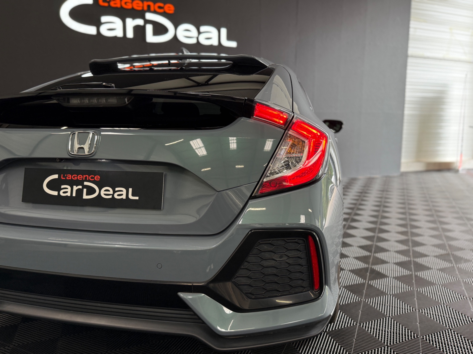 Photo véhicule HONDA CIVIC 2017