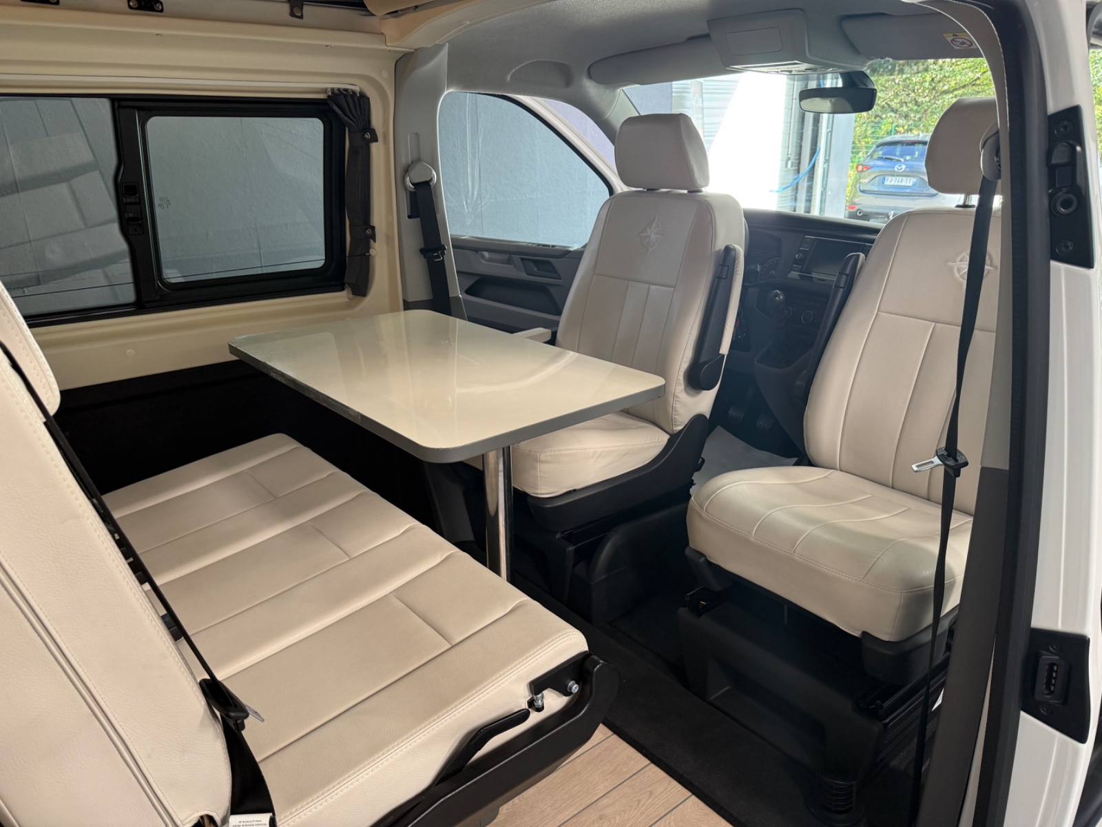 Photo véhicule VOLKSWAGEN TRANSPORTER 6.1 VAN