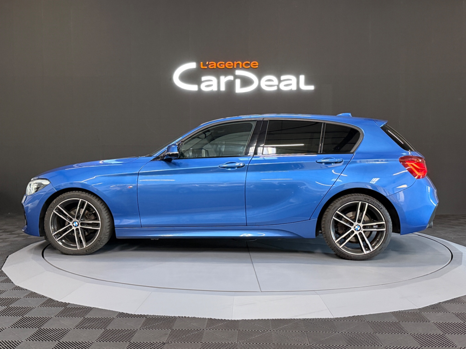 Photo véhicule BMW SERIE 1 LCI2