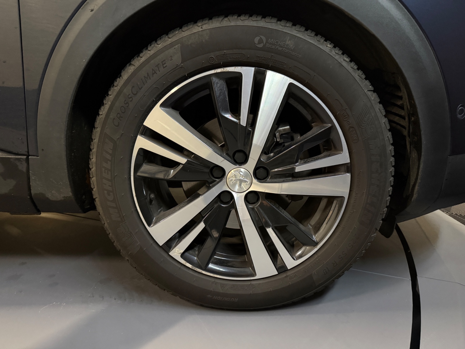 Photo véhicule PEUGEOT 5008