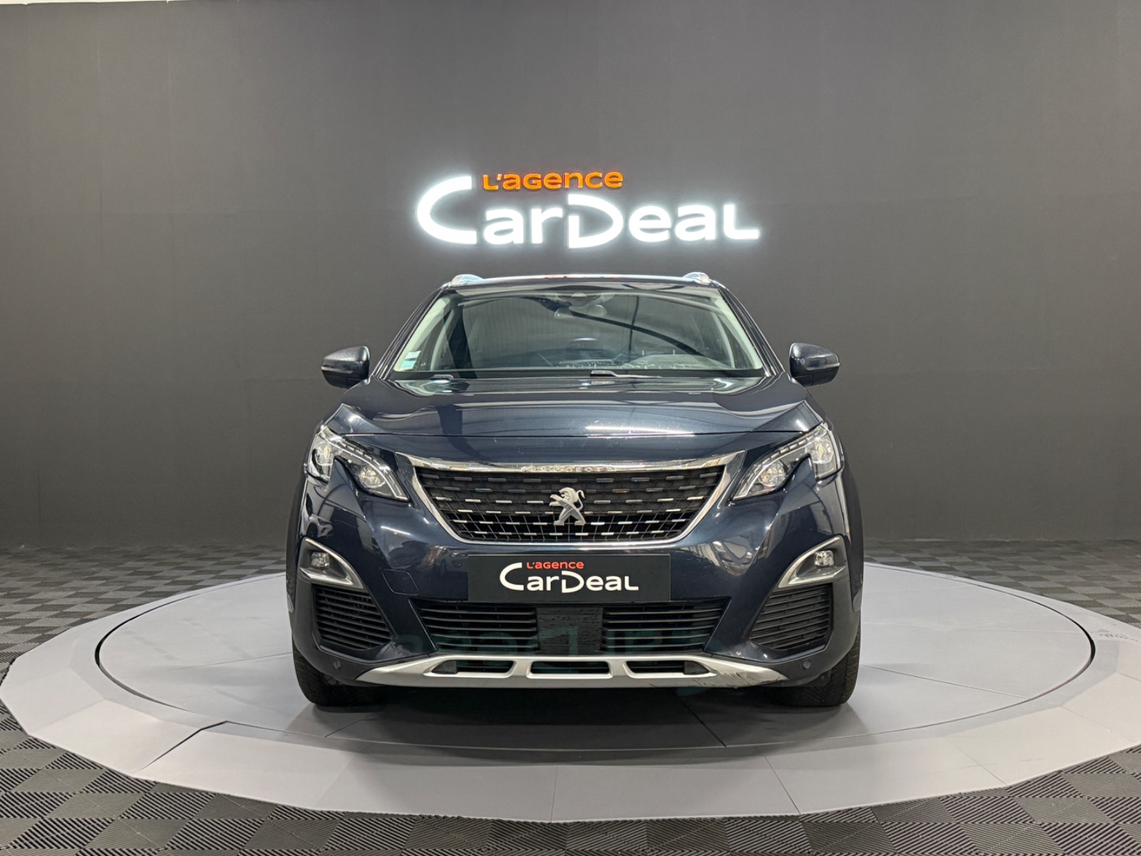 Photo véhicule PEUGEOT 5008