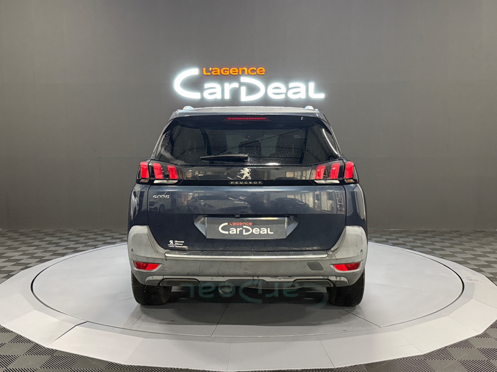 Photo véhicule PEUGEOT 5008
