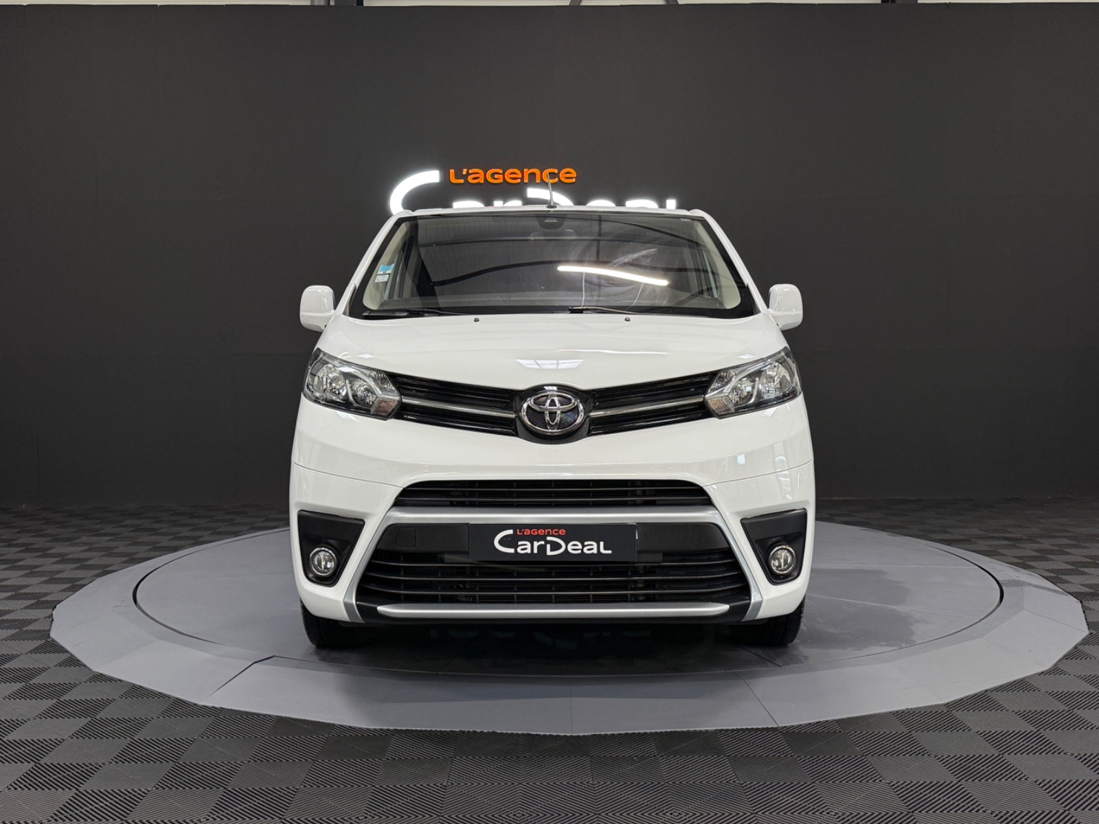 Photo véhicule TOYOTA PROACE VERSO RC21