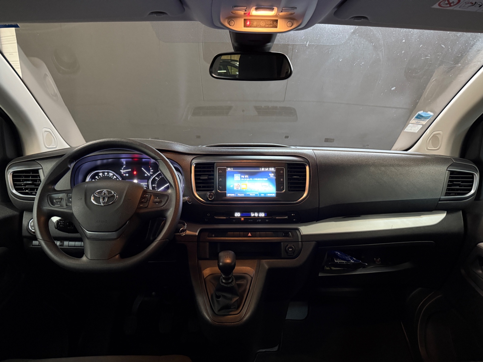 Photo véhicule TOYOTA PROACE VERSO RC21