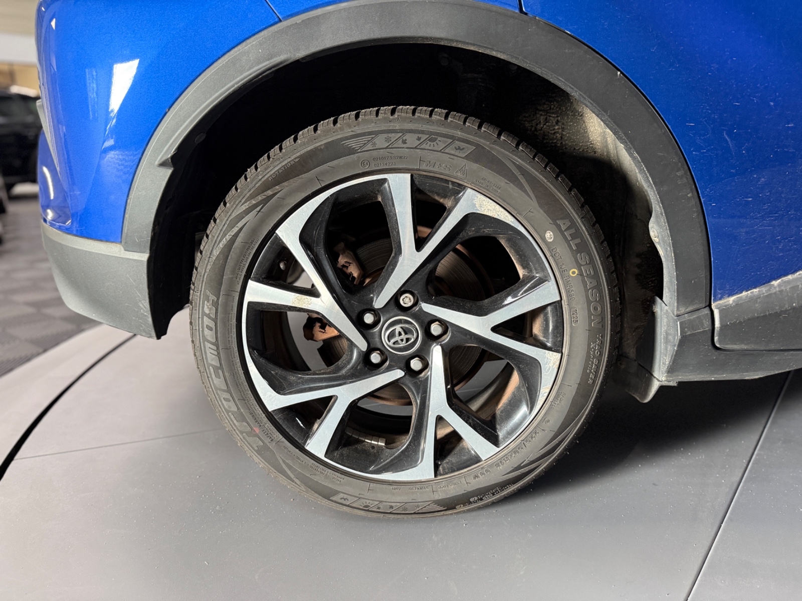 Photo véhicule TOYOTA C-HR