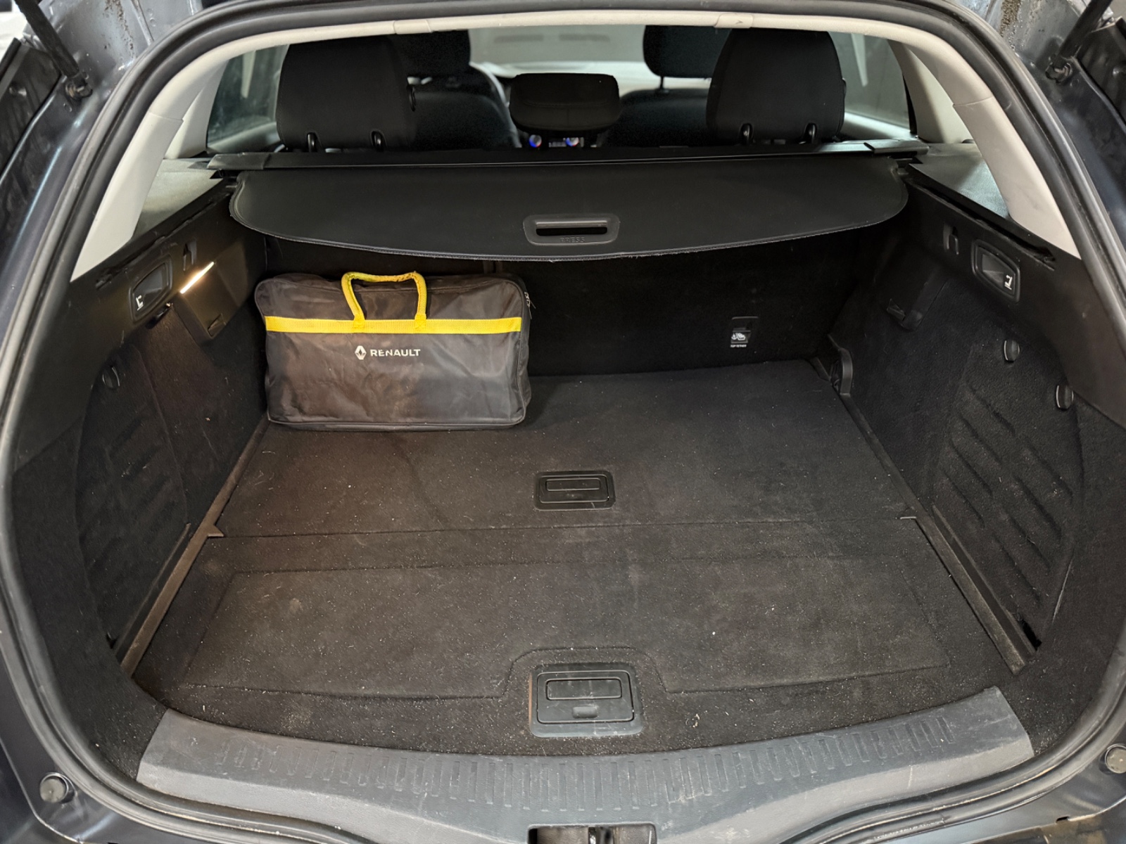 Photo véhicule RENAULT MEGANE IV ESTATE