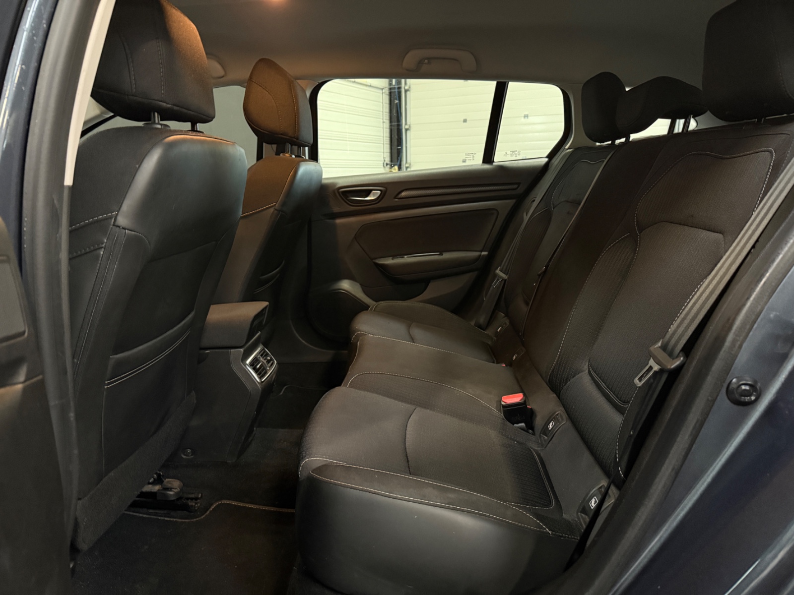 Photo véhicule RENAULT MEGANE IV ESTATE