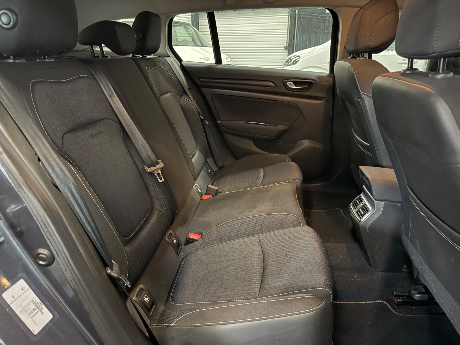 Photo véhicule RENAULT MEGANE IV ESTATE