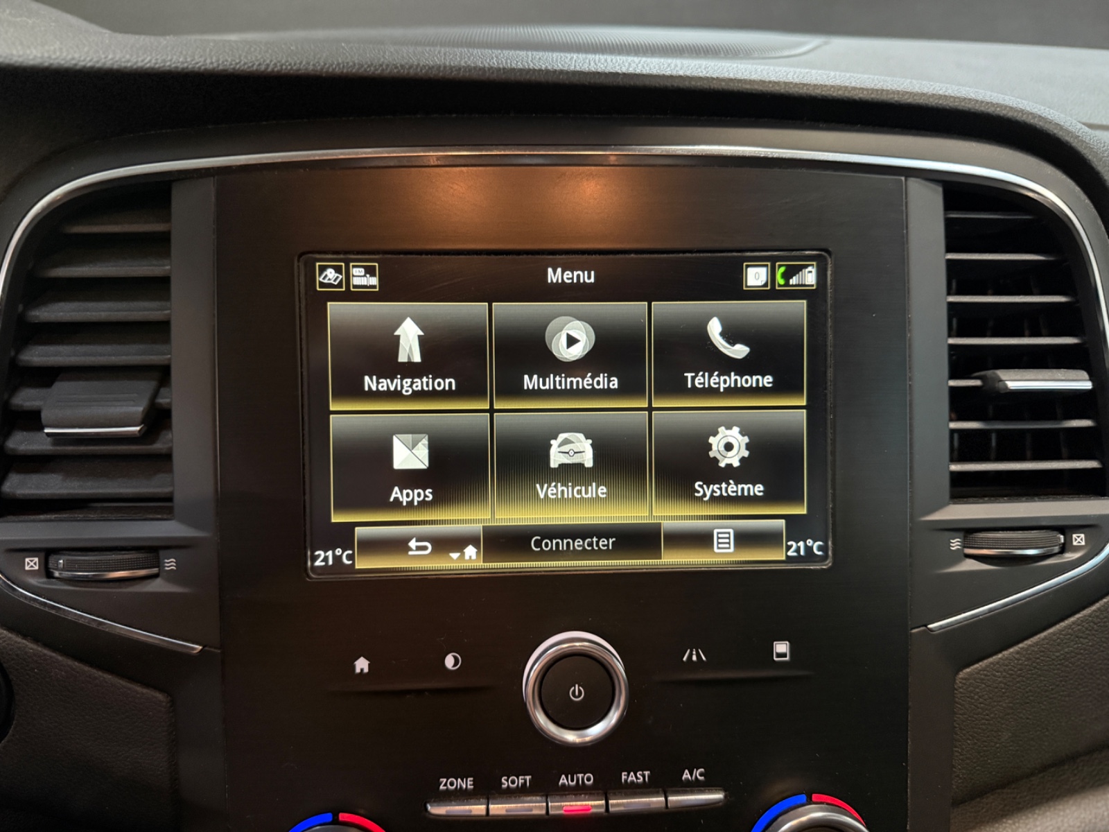 Photo véhicule RENAULT MEGANE IV ESTATE