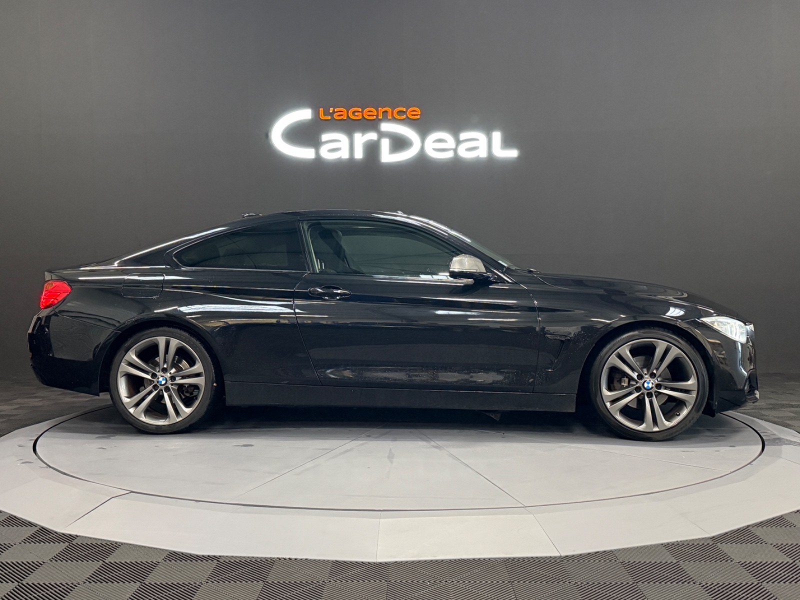 Photo véhicule BMW SERIE 4 COUPE