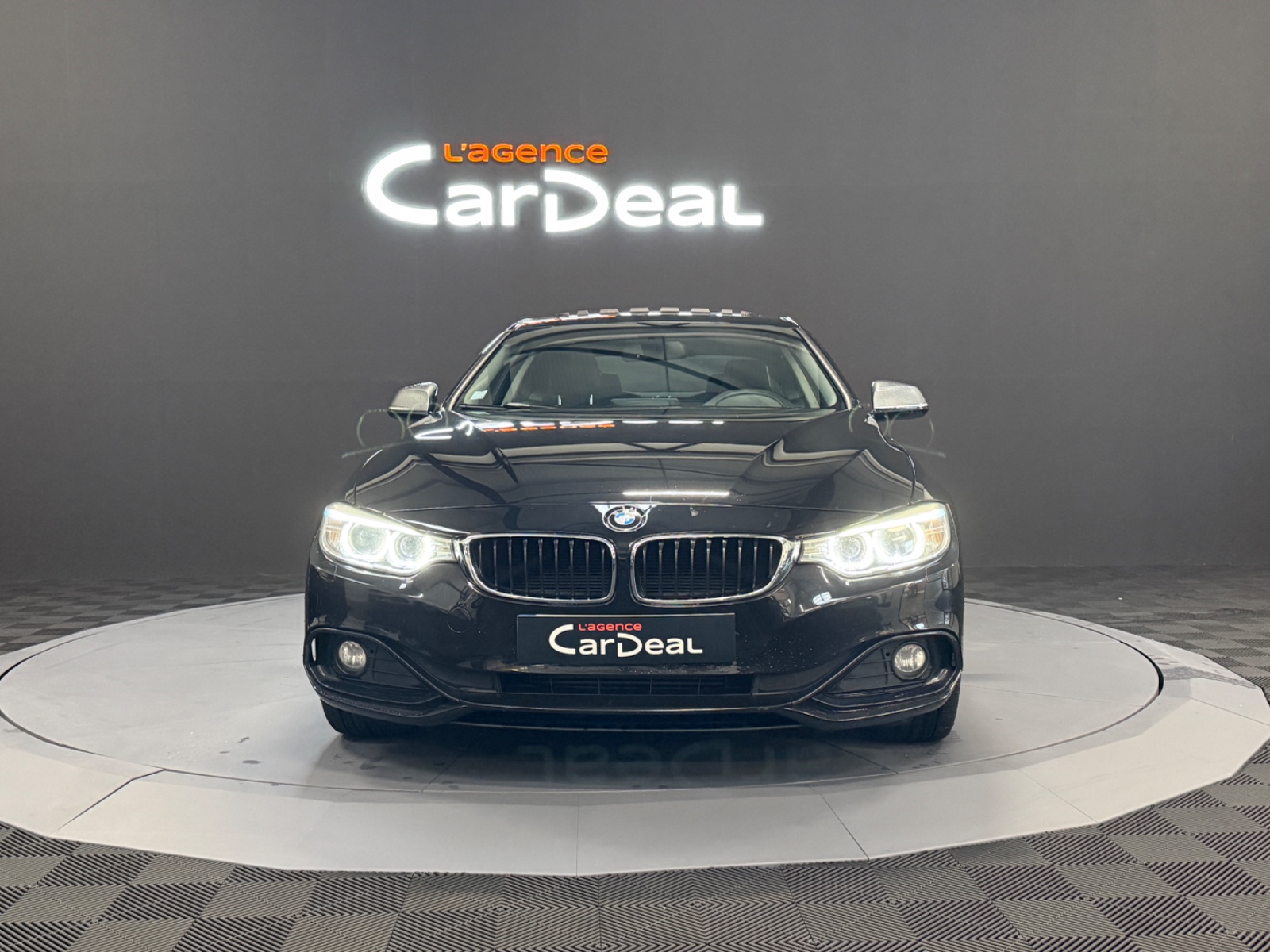 Photo véhicule BMW SERIE 4 COUPE