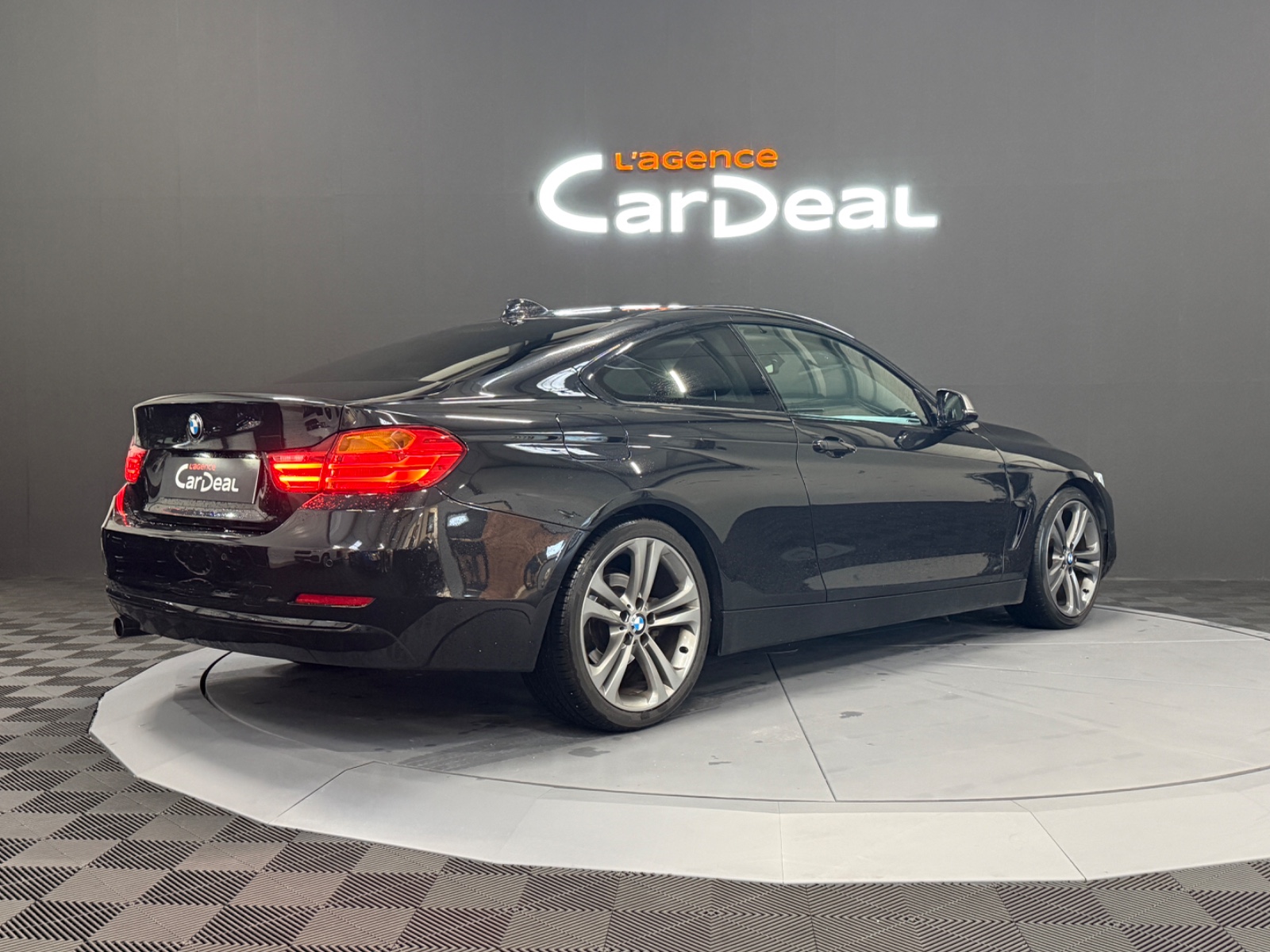 Photo véhicule BMW SERIE 4 COUPE