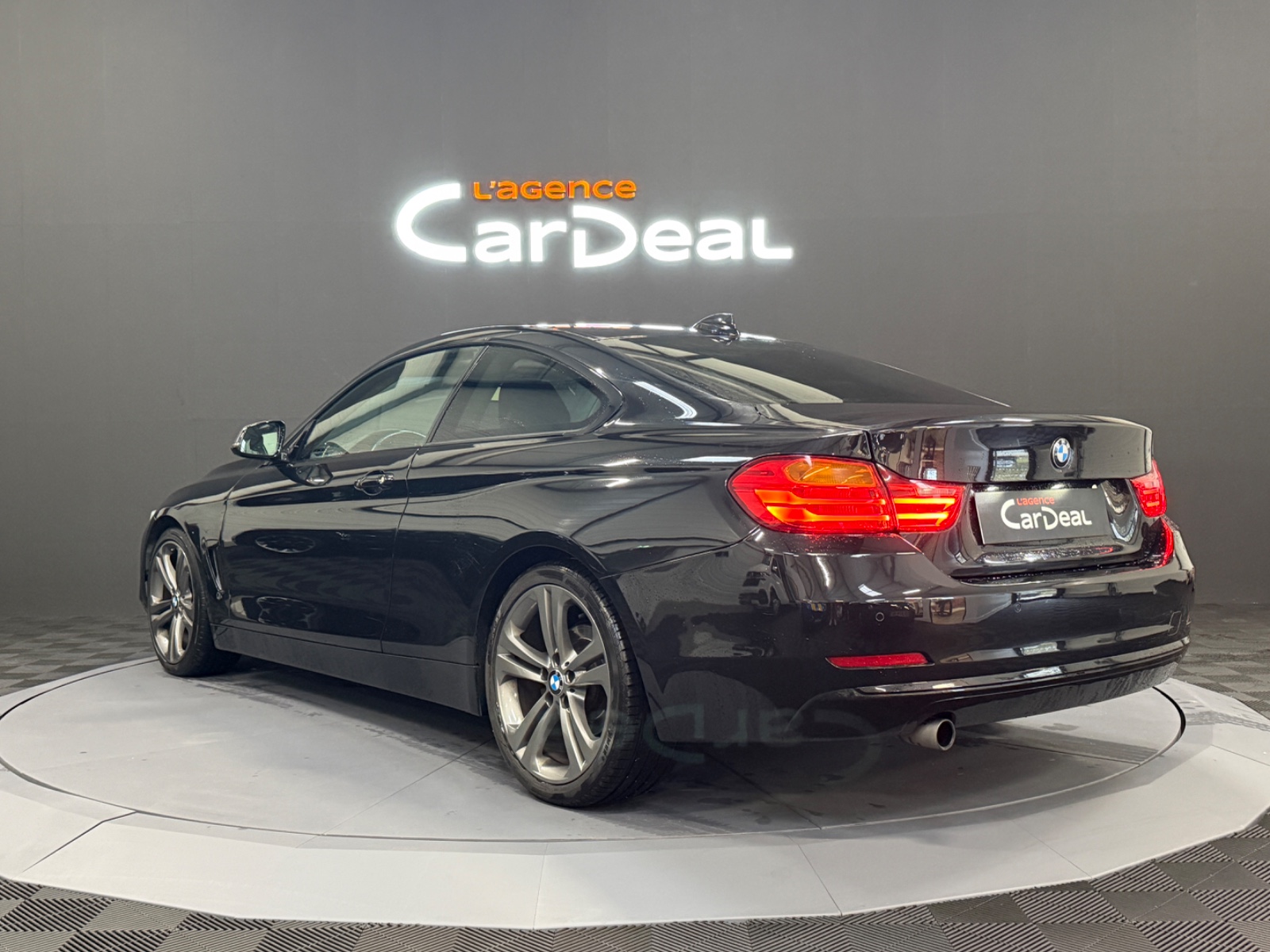 Photo véhicule BMW SERIE 4 COUPE