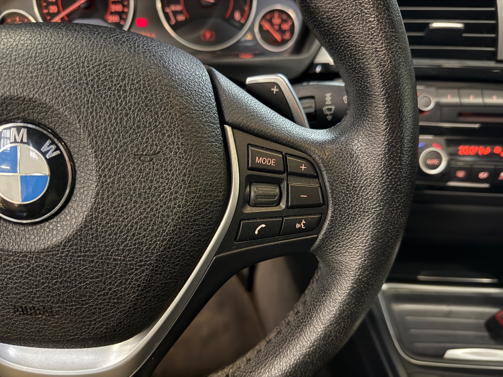 Photo véhicule BMW SERIE 4 COUPE