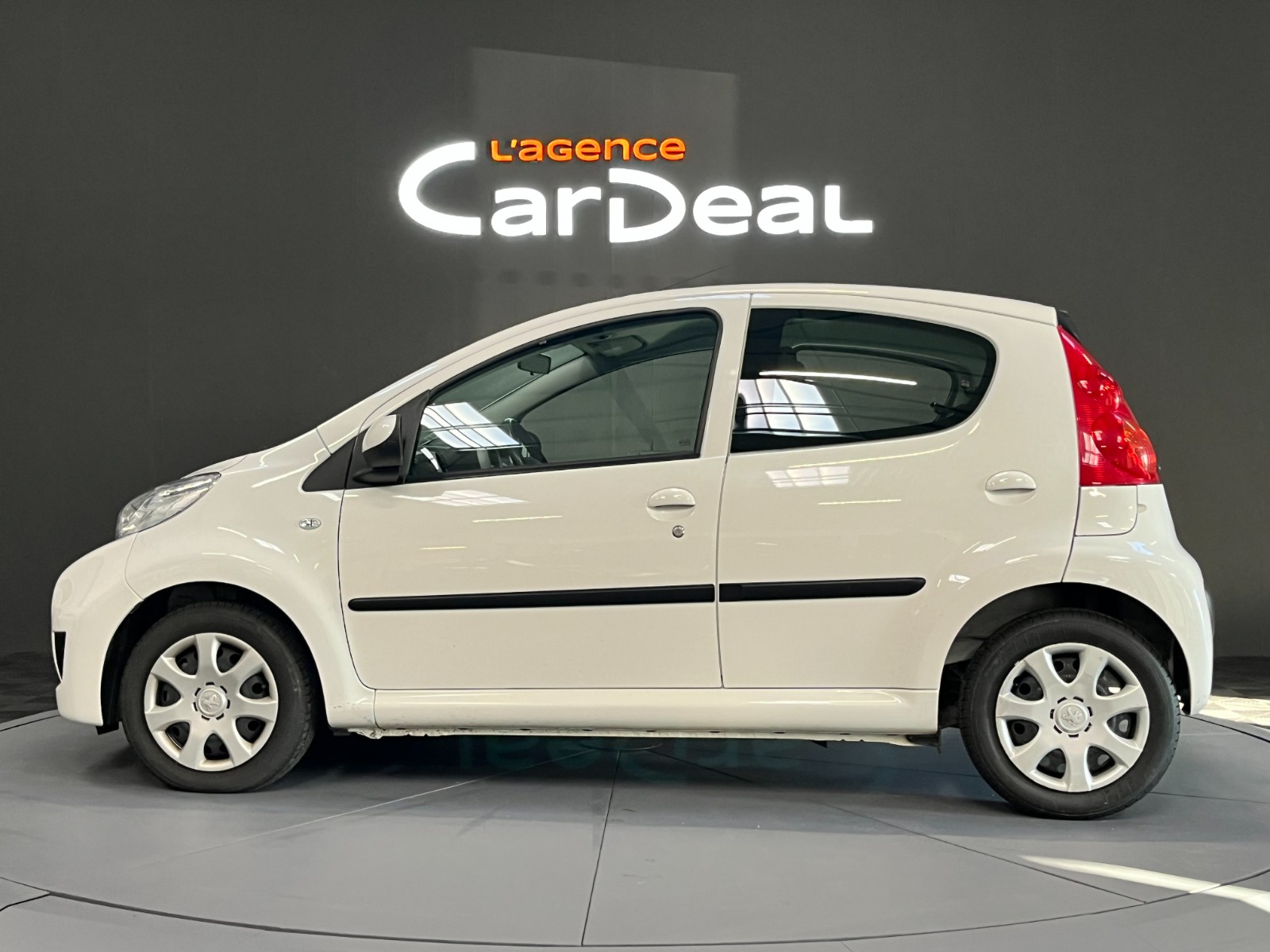 Photo véhicule PEUGEOT 107