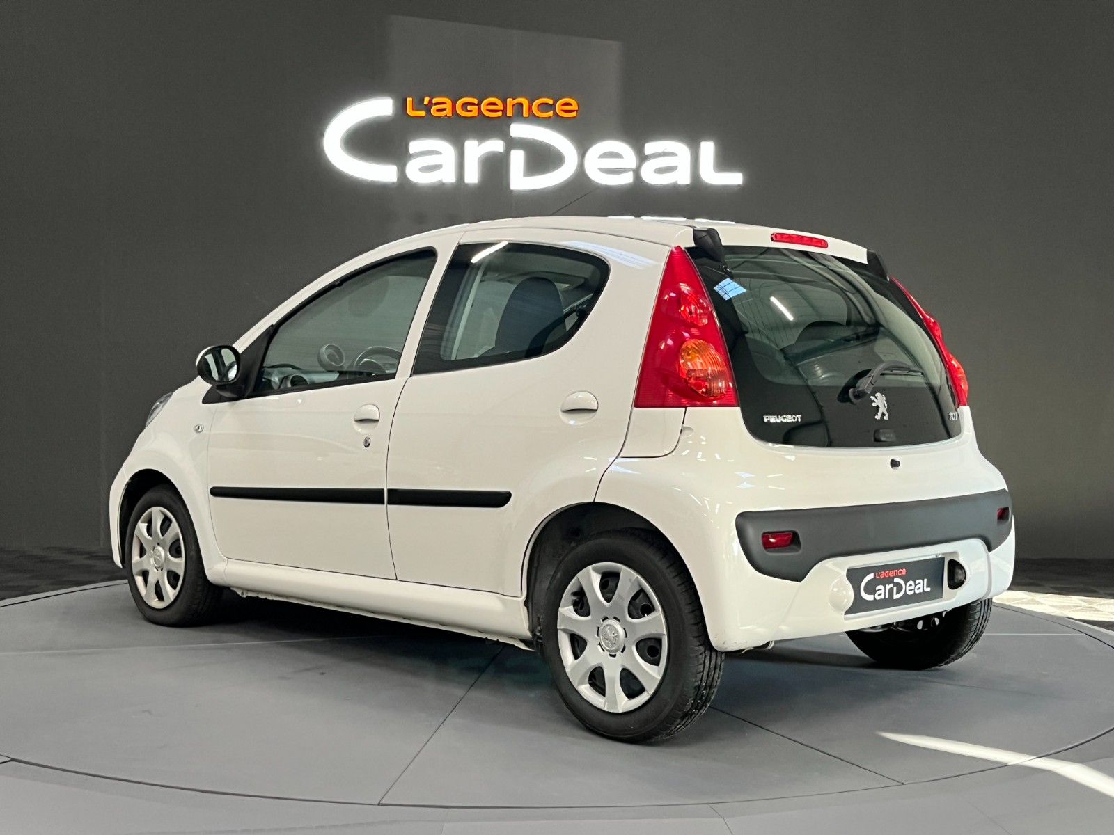 Photo véhicule PEUGEOT 107