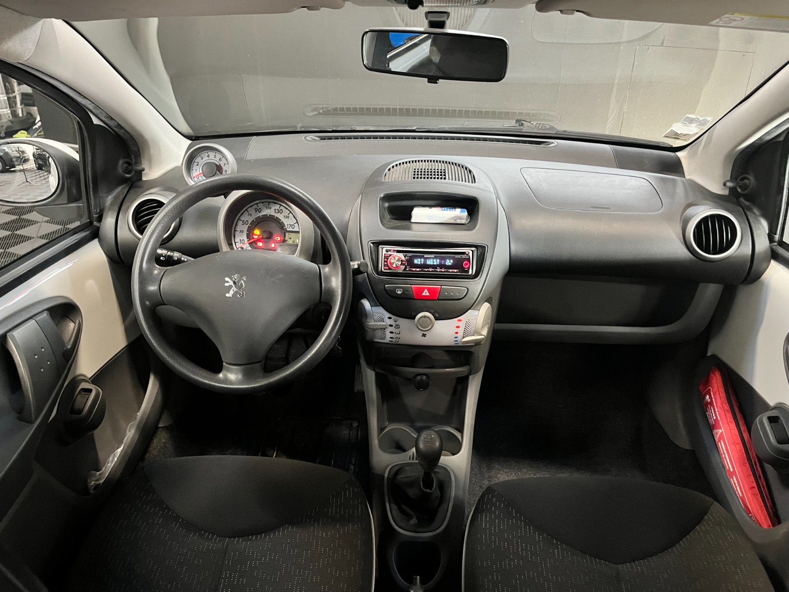 Photo véhicule PEUGEOT 107