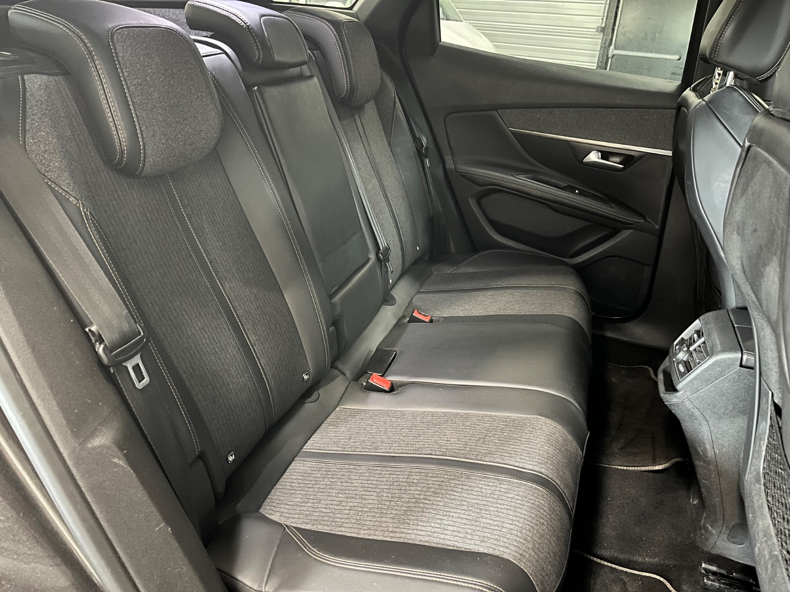 Photo véhicule PEUGEOT 3008