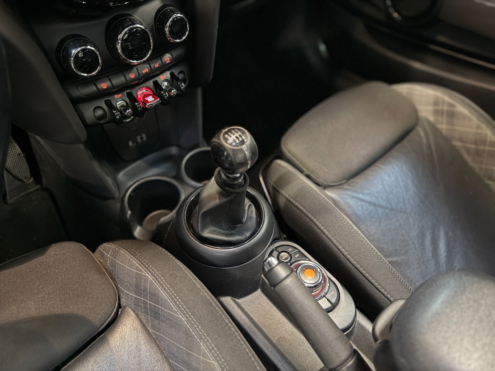 Photo véhicule MINI HATCH 3 PORTES