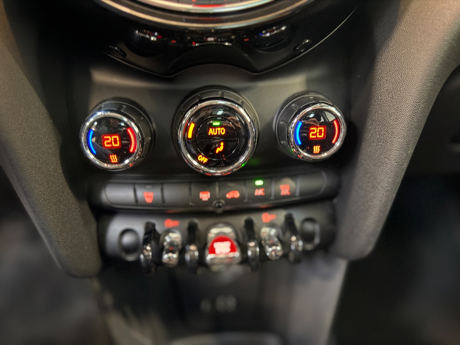 Photo véhicule MINI HATCH 3 PORTES